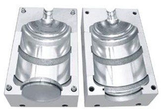 需要等待自然冷却成型