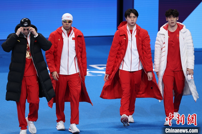 46秒92！潘展乐打破男子100米自由泳奥运会纪录，