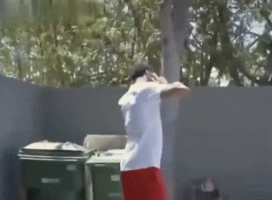 公牛队官方宣布在下一个赛季退役德里克·罗斯