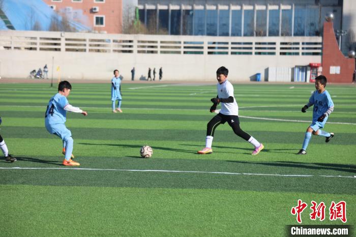 燃情冬日点燃青春风潮：2024年兰西城市群青少年