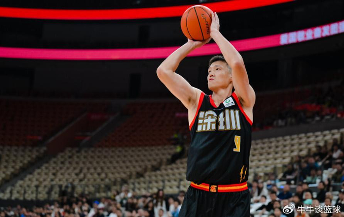 深圳队豪取5连胜登顶积分榜第三，广厦重返榜首