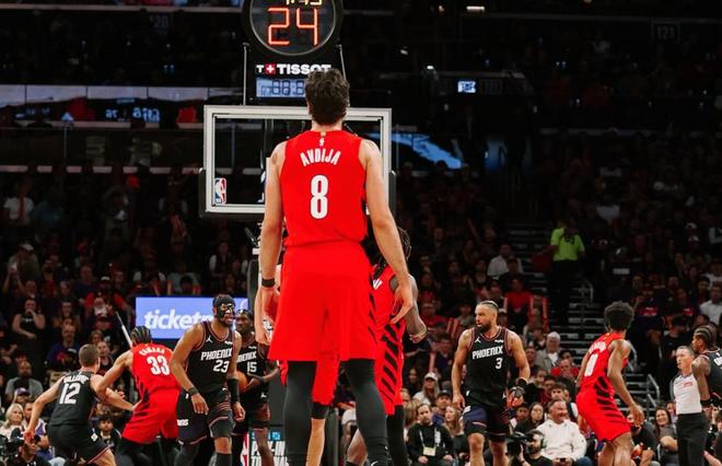 开拓者逆袭晋级季后赛 西部三组对决悬念全无