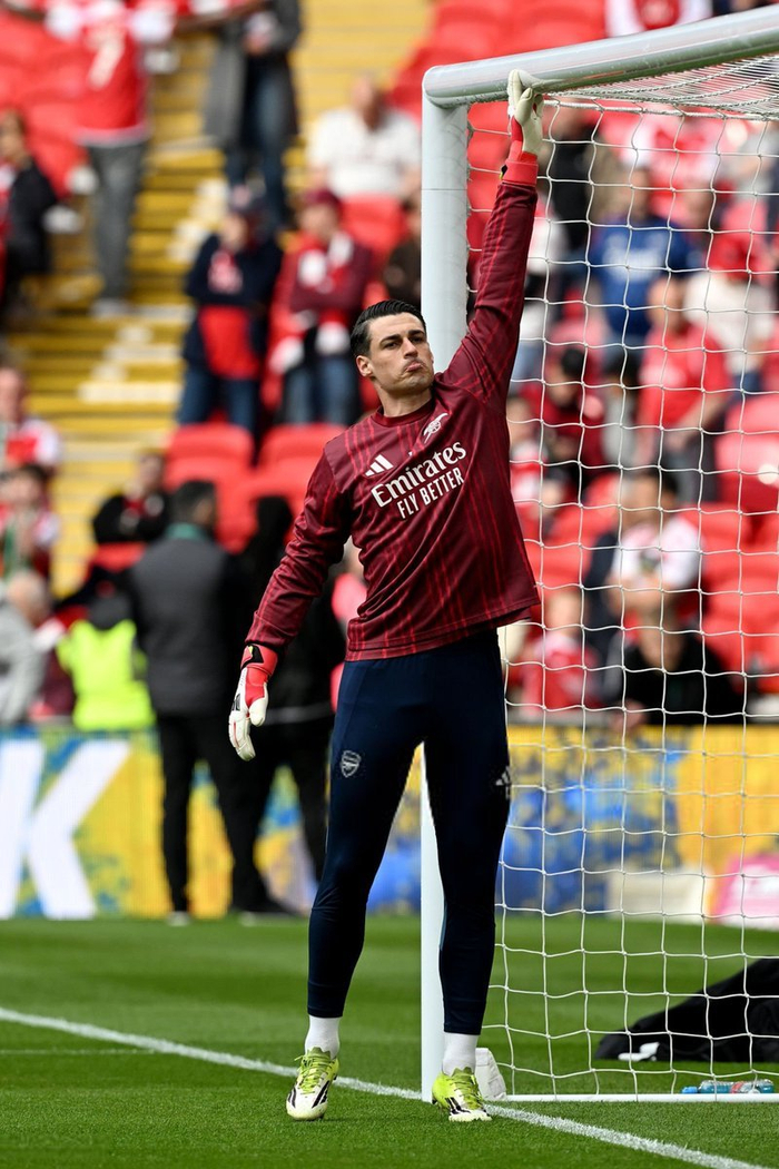 阿森纳惊天逆转曼城 瓜迪奥拉遭遇赛季首败