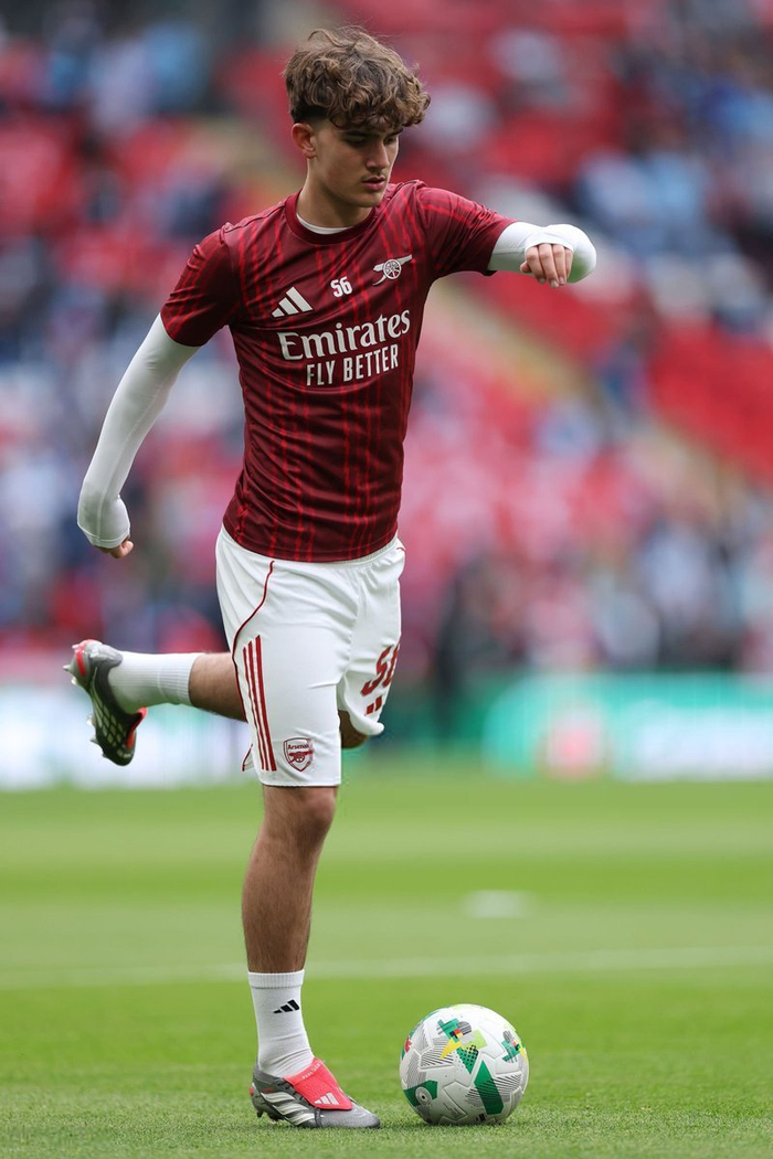 阿森纳惊天逆转曼城 瓜迪奥拉遭遇赛季首败