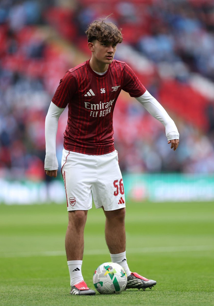 阿森纳惊天逆转曼城 瓜迪奥拉遭遇赛季首败