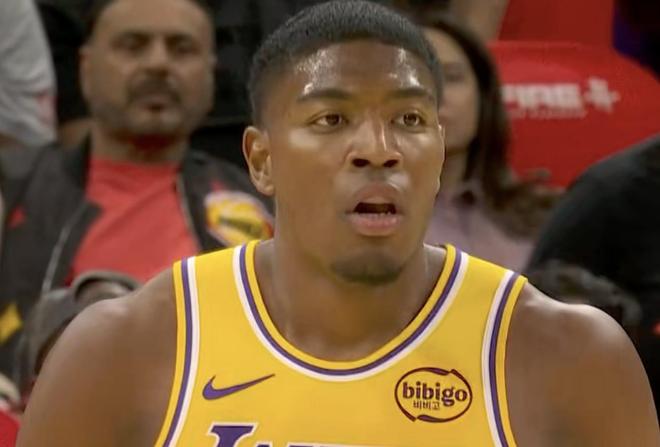 斯玛特关键三分+加时统治力助湖人险胜火箭夺赛